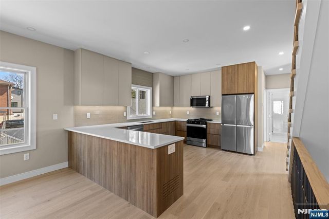 416 8th Street, Fairview, NJ 07022