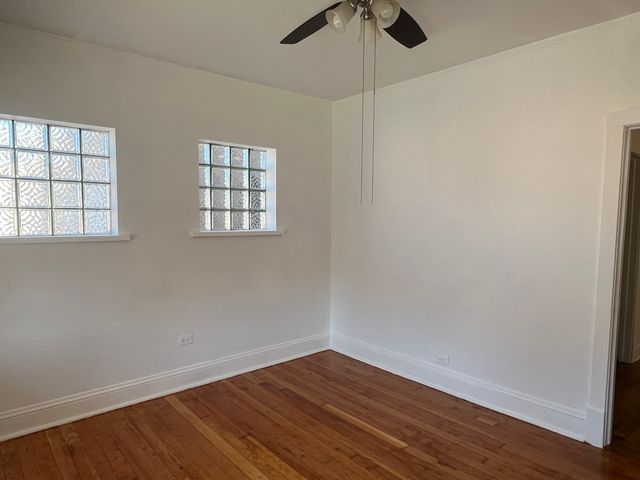 7030 W Wrightwood Avenue, Chicago, IL 60707