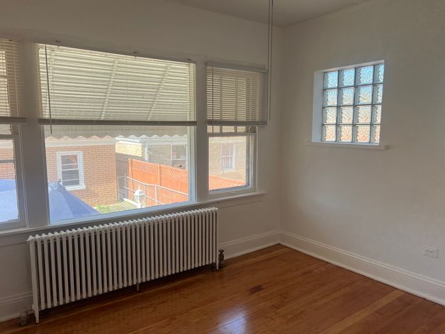 7030 W Wrightwood Avenue, Chicago, IL 60707