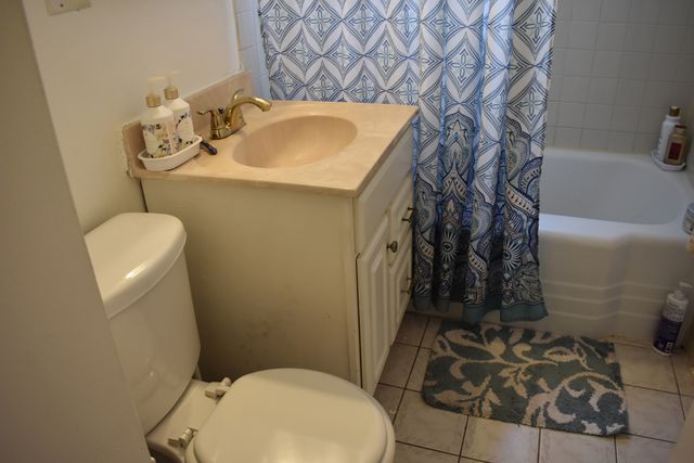 7030 W Wrightwood Avenue, Chicago, IL 60707