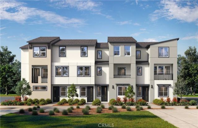 12720 Azure Way 27, Hawthorne, CA 90250