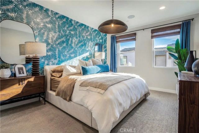 12720 Azure Way 27, Hawthorne, CA 90250