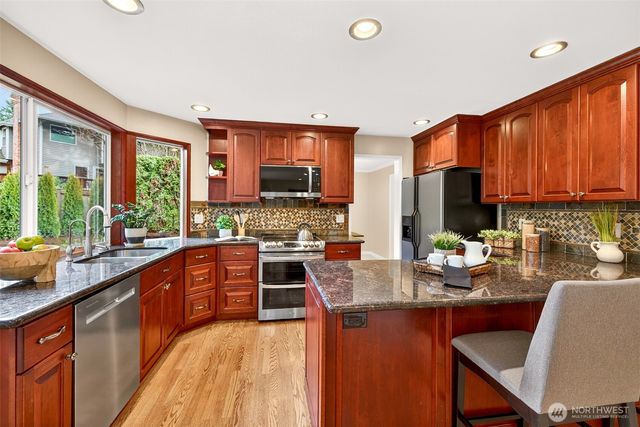 17408 NE 139th Place, Redmond, WA 98052