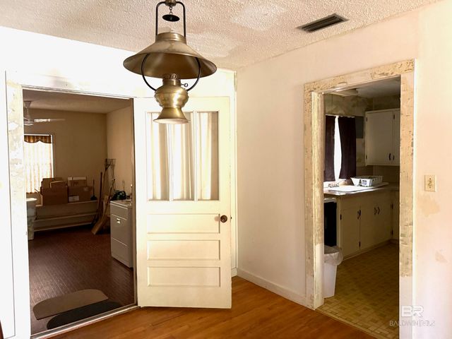 156 Pier Avenue, Fairhope, AL 36532