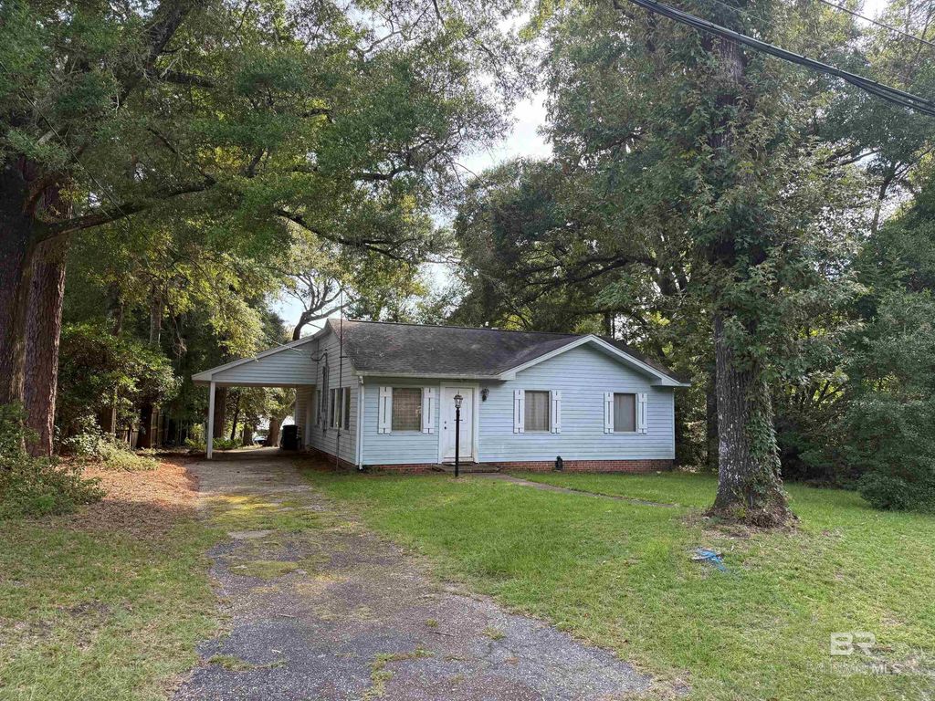 156 Pier Avenue, Fairhope, AL 36532