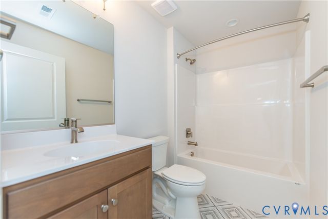 8660 Hope Farm Ln, Mechanicsville, VA 23111