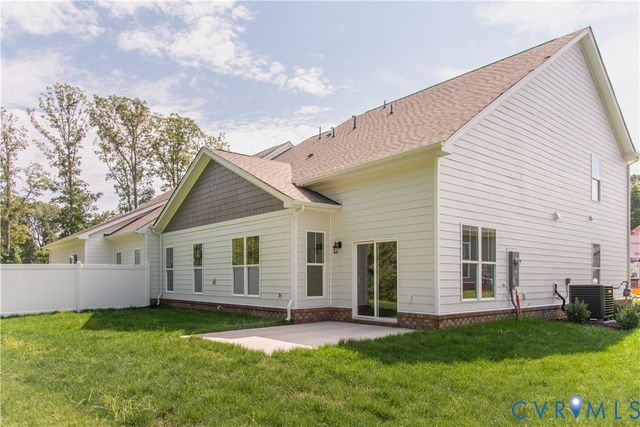 8660 Hope Farm Ln, Mechanicsville, VA 23111