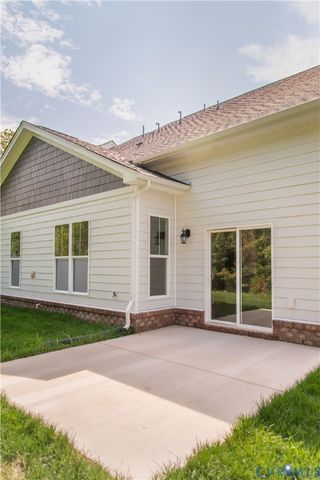 8660 Hope Farm Ln, Mechanicsville, VA 23111