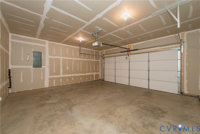8660 Hope Farm Ln, Mechanicsville, VA 23111