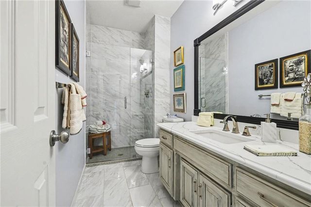 20306 W 99th Terrace, Lenexa, KS 66220