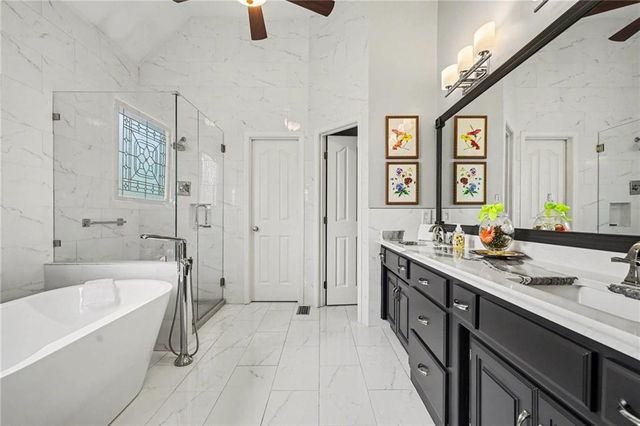 20306 W 99th Terrace, Lenexa, KS 66220