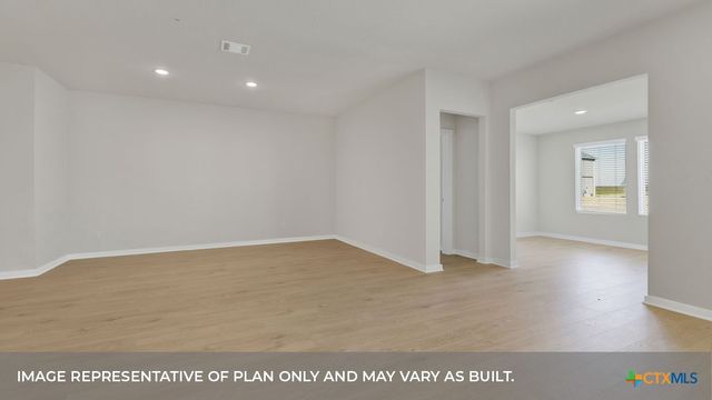 465 ELKINS PRAIRIE Drive, Lockhart, TX 78644