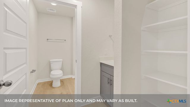 465 ELKINS PRAIRIE Drive, Lockhart, TX 78644