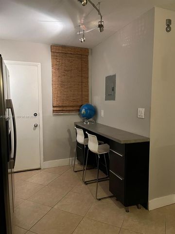 1770 NE 191st St 700-1, Miami, FL 33179