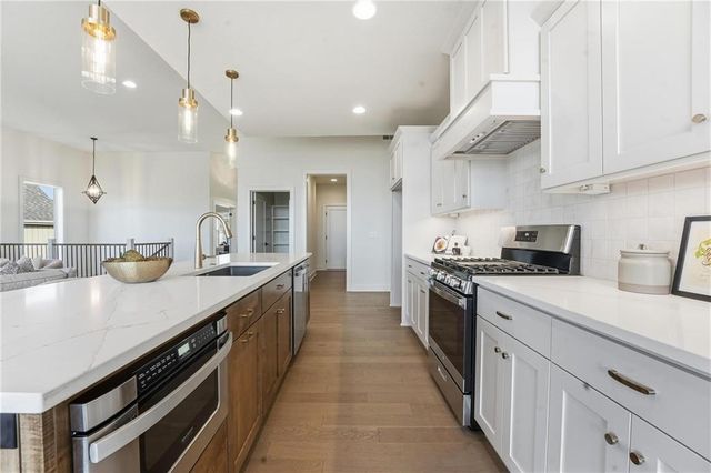 1518 NW 106th Terrace, Kansas City, MO 64155