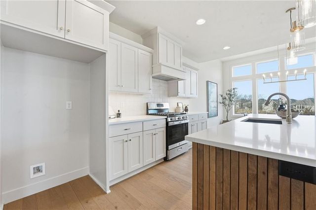 1518 NW 106th Terrace, Kansas City, MO 64155