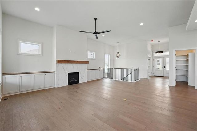 1518 NW 106th Terrace, Kansas City, MO 64155