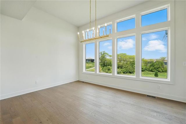 1518 NW 106th Terrace, Kansas City, MO 64155