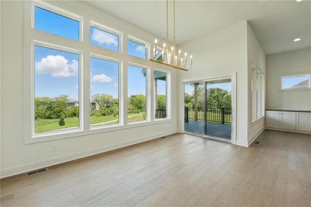 1518 NW 106th Terrace, Kansas City, MO 64155