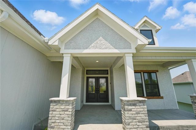 1518 NW 106th Terrace, Kansas City, MO 64155