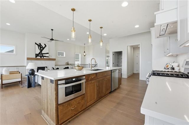 1518 NW 106th Terrace, Kansas City, MO 64155