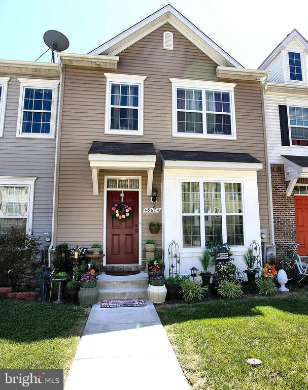 Image 1 of property listing at 45674 BETHFIELD WAY, California, MD 20619