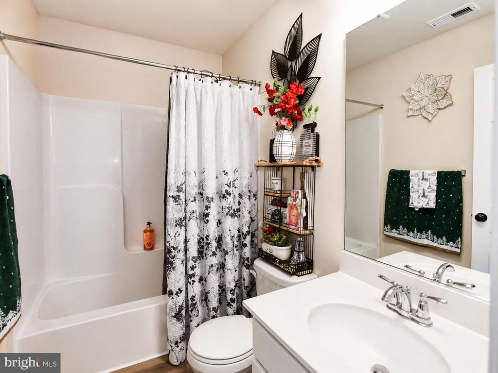 Image 25 of property listing at 45674 BETHFIELD WAY, California, MD 20619