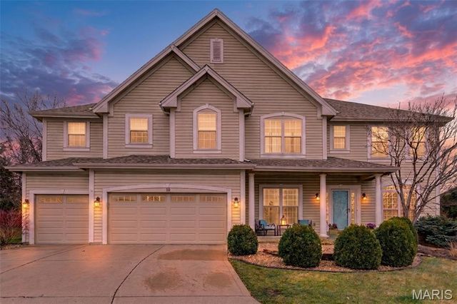 10 Southern Hills Court, O'fallon, MO 63366