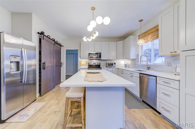 10 Southern Hills Court, O'fallon, MO 63366