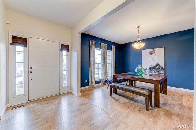 10 Southern Hills Court, O'fallon, MO 63366