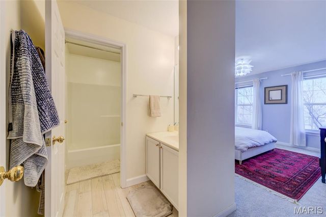 10 Southern Hills Court, O'fallon, MO 63366