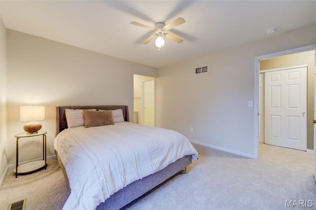 10 Southern Hills Court, O'fallon, MO 63366