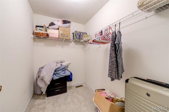 10 Southern Hills Court, O'fallon, MO 63366