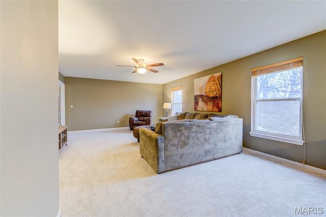 10 Southern Hills Court, O'fallon, MO 63366