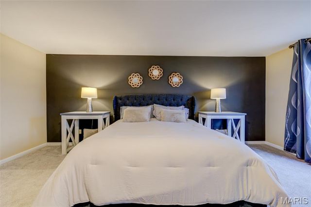 10 Southern Hills Court, O'fallon, MO 63366