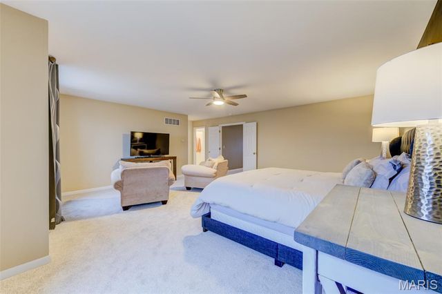 10 Southern Hills Court, O'fallon, MO 63366