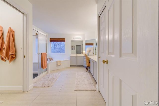 10 Southern Hills Court, O'fallon, MO 63366