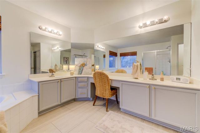 10 Southern Hills Court, O'fallon, MO 63366