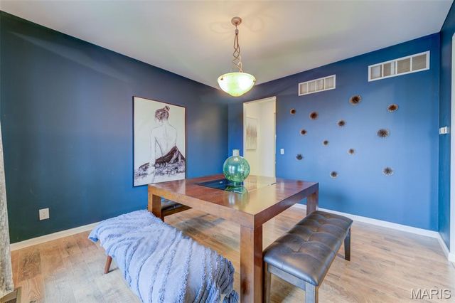 10 Southern Hills Court, O'fallon, MO 63366