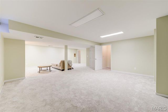 10 Southern Hills Court, O'fallon, MO 63366