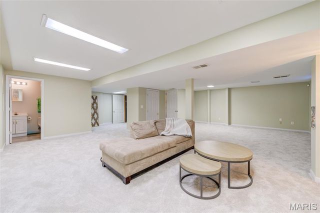 10 Southern Hills Court, O'fallon, MO 63366