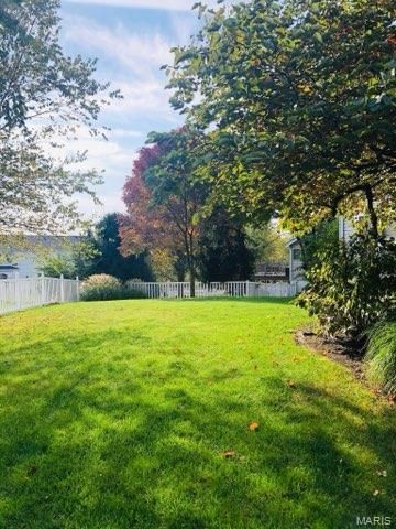 10 Southern Hills Court, O'fallon, MO 63366