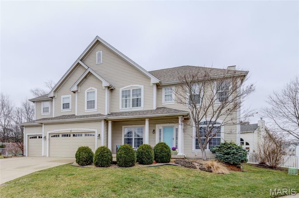 10 Southern Hills Court, O'fallon, MO 63366