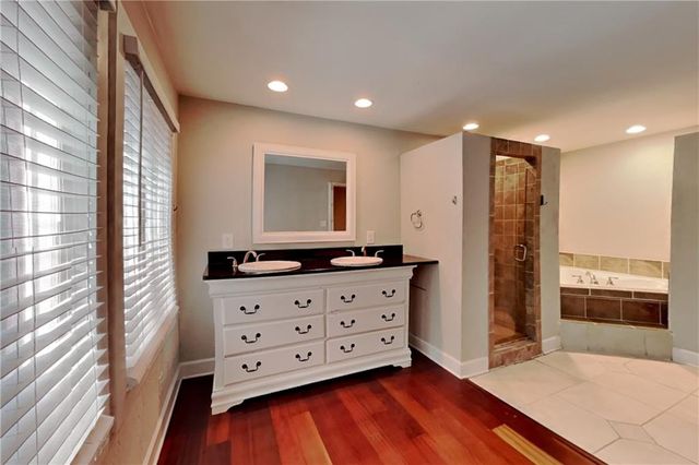 2916 Sope Creek Drive, Marietta, GA 30068