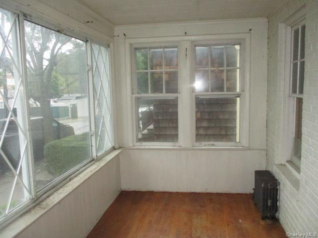 98 Marine Street, Bronx, NY 10464 — photo 3