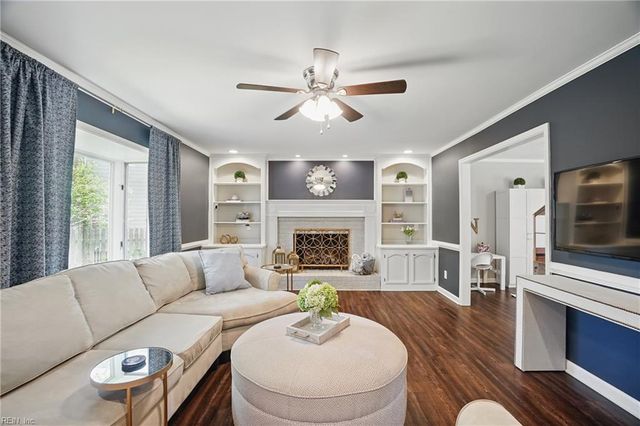 1112 Worthington CT, Virginia Beach, VA 23464