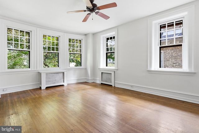 6607 LINCOLN DR, Philadelphia, PA 19119