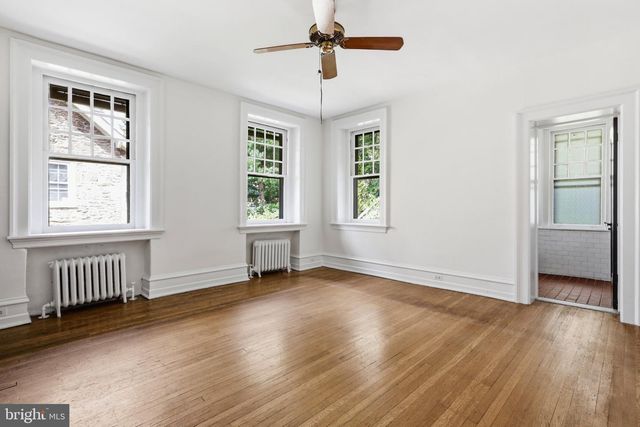 6607 LINCOLN DR, Philadelphia, PA 19119