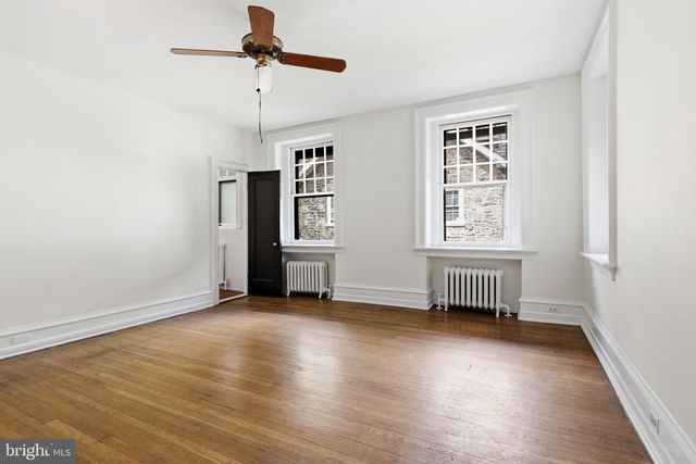 6607 LINCOLN DR, Philadelphia, PA 19119