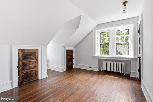 6607 LINCOLN DR, Philadelphia, PA 19119